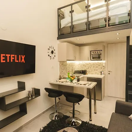 Empyrean Loft By Nexus, Next To Martiou Metro And Bus Station, 10 Mins From Center