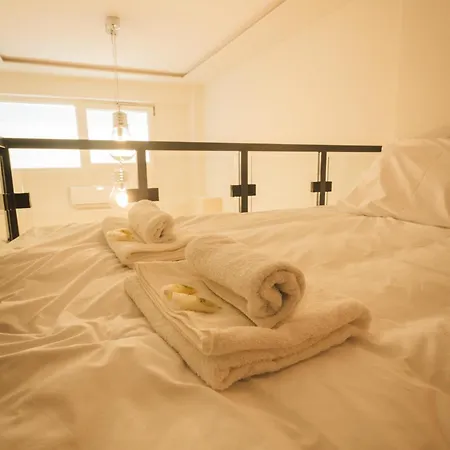 Empyrean Loft By Nexus, Next To Martiou Metro And Bus Station, 10 Mins From Center